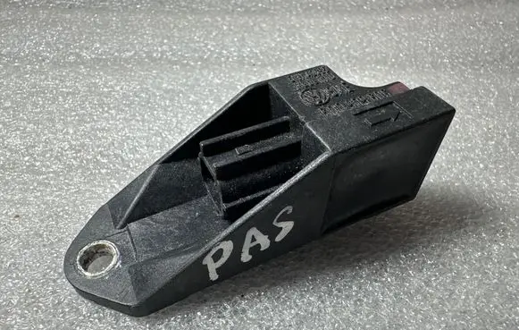 Volkswagen PASSAT B5.5 Airbag deployment crash/impact sensor 909606009
