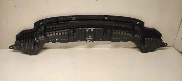Front bumper skid plate/under tray