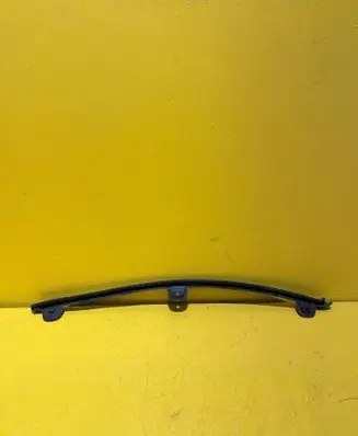 Peugeot 308 Rear door windshield rail 9684079280
