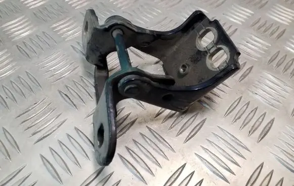 Jeep Cherokee III KJ Rear door lower hinge 55177030AD