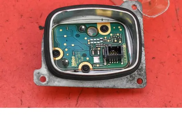 Renault Talisman Voltage converter/converter module 90064552