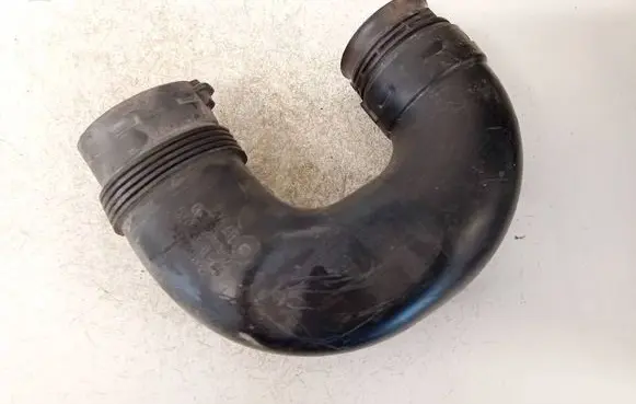 Volkswagen Golf V Air intake hose/pipe 1k0129618