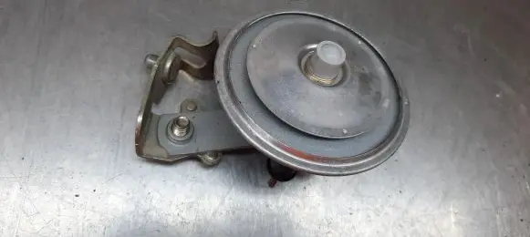 Volkswagen PASSAT B5 Horn signal