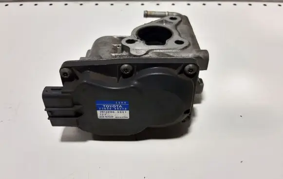 Toyota Avensis T270 EGR valve 258000R010