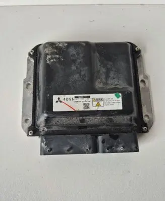 Mitsubishi L200 Engine control unit/module ECU 1860B701