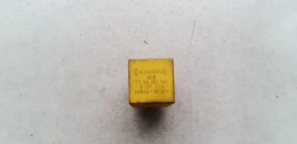 Renault Laguna I Other relay 7700414741 8121001