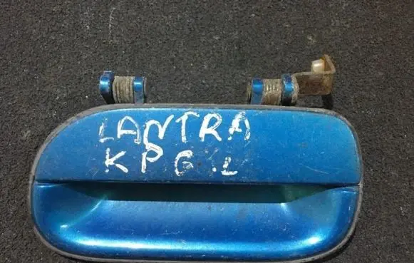 Hyundai Lantra I Front door exterior handle