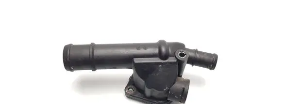 Volkswagen PASSAT B6 Engine coolant pipe/hose 03G121132B