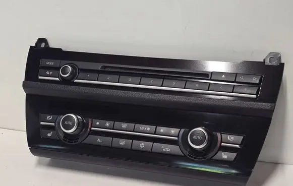 BMW 5 F10 F11 Climate control unit 9263746 90025263017