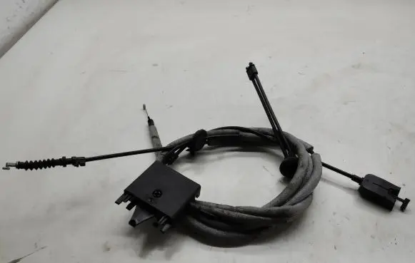 Seat Alhambra (Mk2) Front door cable line 