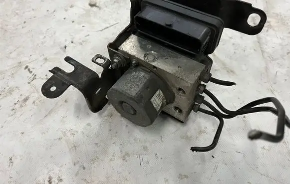 Peugeot 308 ABS Pump 9810286680