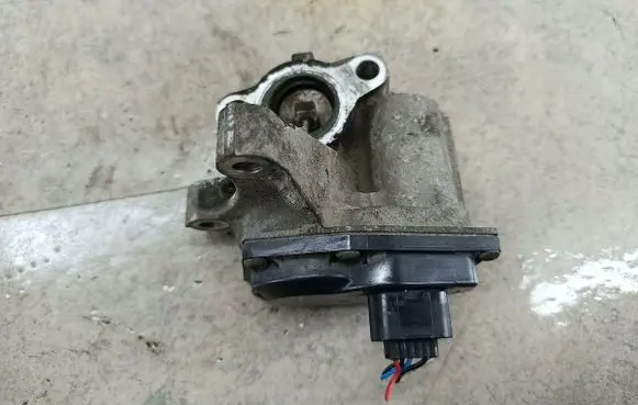 Nissan Qashqai EGR valve 