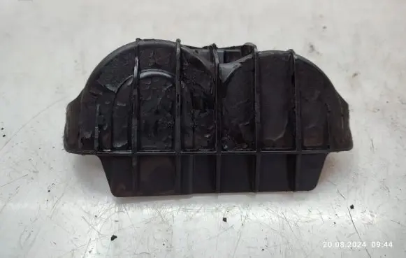 Mercedes-Benz C W205 other engine part