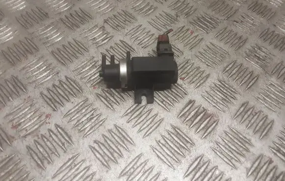 Nissan X-Trail T30 Turbo solenoid valve 14956AW401