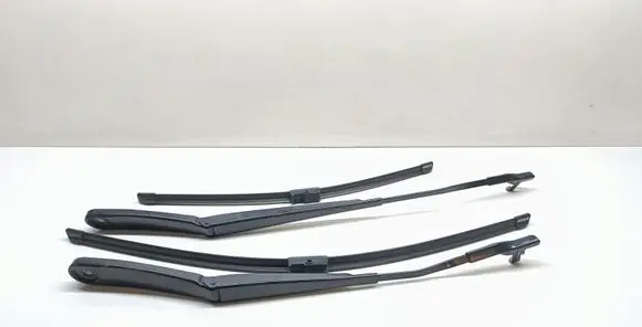 BMW X3 F25 Front wiper blade arm 7213271 7213272