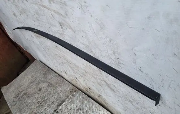 Roof trim bar molding cover