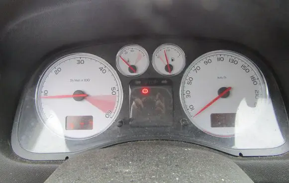 Peugeot 307 Speedometer (instrument cluster) 