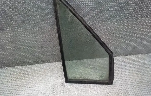 Volkswagen II LT Front door vent window glass four-door 43R000042 AS2M91DOT22