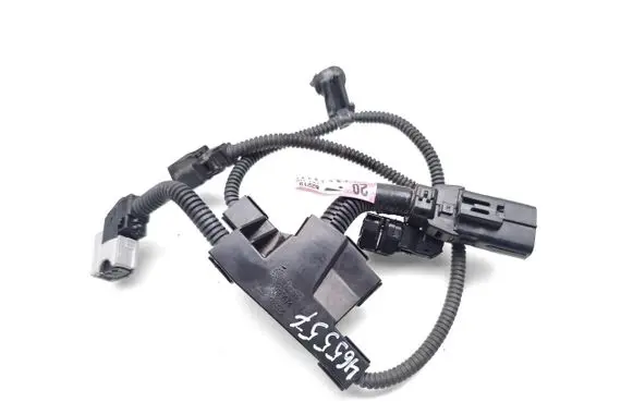 Toyota Corolla E160 E170 Fuel injector wires 8221976020A