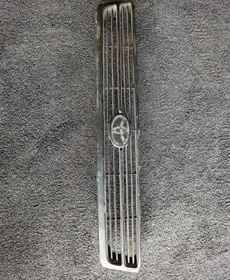 Toyota Carina T190 Front bumper upper radiator grill 5310105010
