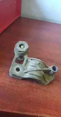 Mercedes-Benz E W211 Sway bar bush bracket, front A2113231126