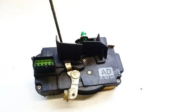 Opel Vectra B Front door lock 90507060