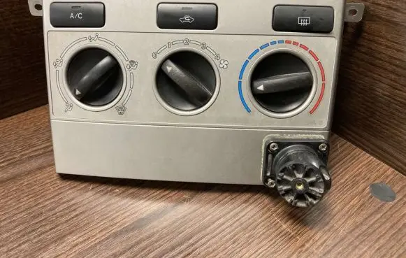 Toyota Avensis Verso Climate control unit 559000F011