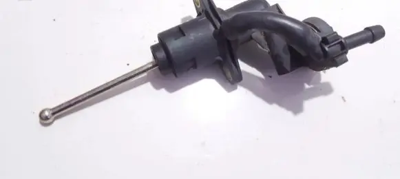 Clutch master cylinder