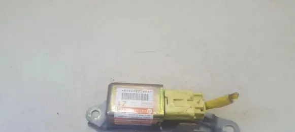 Subaru Outback Airbag deployment crash/impact sensor 1879000690 187900-0690