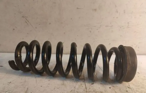 BMW 3 E90 E91 Rear coil spring 6764419