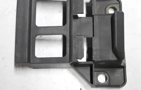 Volkswagen Crafter Front bumper mounting bracket A9068850263