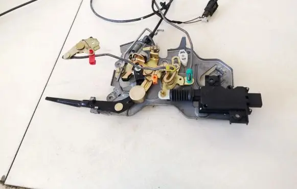 Plymouth Grand Voyager Central locking motor 