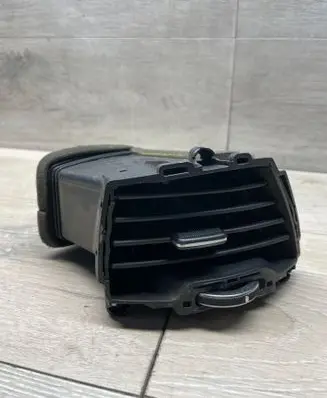 KIA Sportage Dashboard side air vent grill/cover trim 974903W000 U08K323800