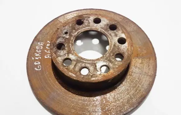 Skoda Octavia Mk2 (1Z) Rear brake disc neventiliuojamas