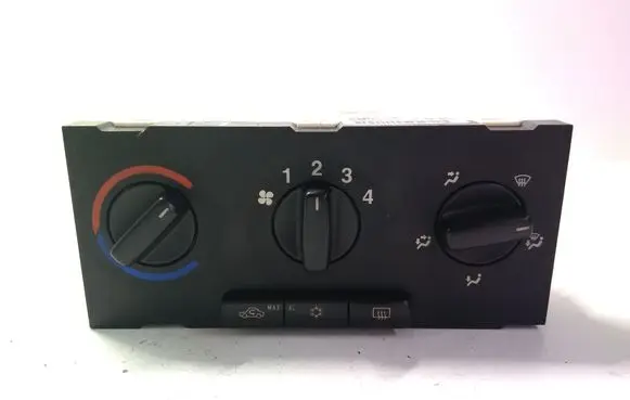 Opel Zafira A Climate control unit B5690