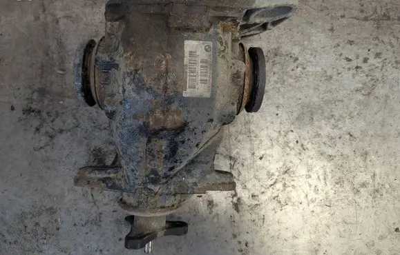 BMW X1 E84 Rear differential 7611131