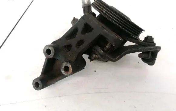 Renault Laguna I Power steering pump 5627X1