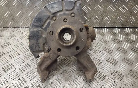 Volkswagen Bora Front wheel hub