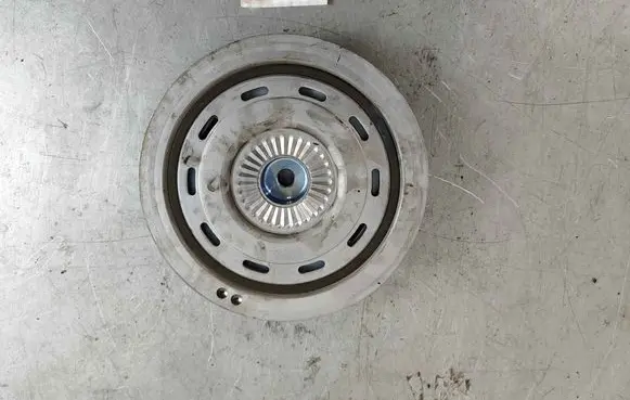 Volvo XC60 Crankshaft pulley 32380012 32253160