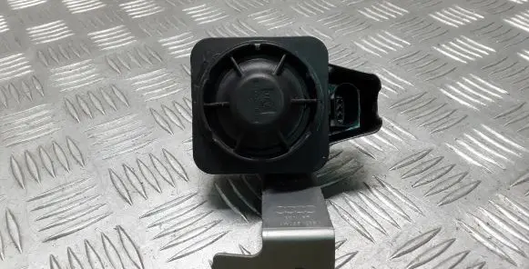 Audi A4 S4 B9 Alarm system siren 5Q0951805A