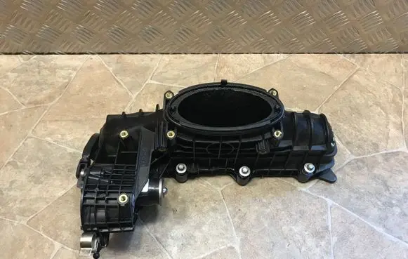 Mercedes-Benz C W204 Intake manifold A6510900037