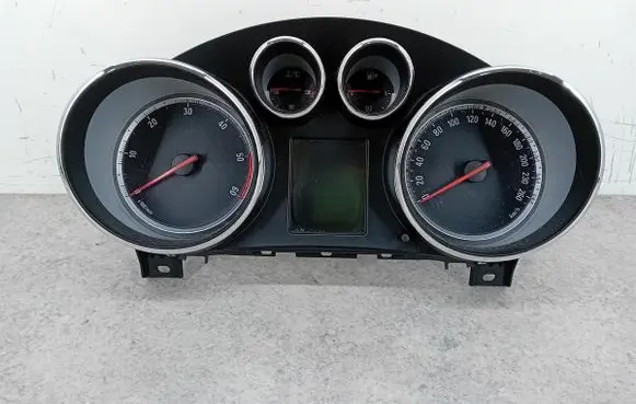 Opel Insignia A Speedometer (instrument cluster) 13333344