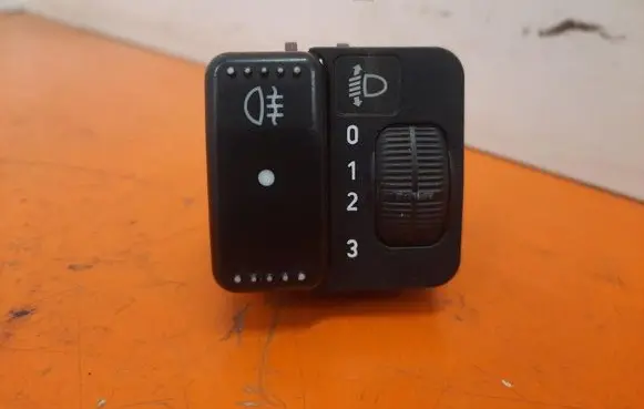 Volkswagen PASSAT B5.5 Light switch 2D0959561G