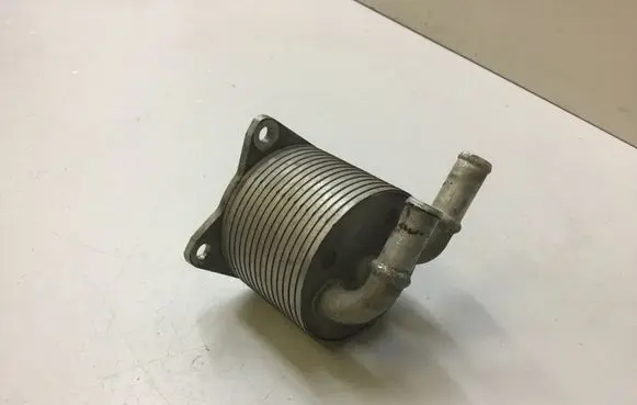 Citroen DS7 Crossback Oil filter mounting bracket