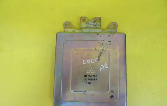 Mitsubishi Colt Engine control unit/module MD159781 E2T56081