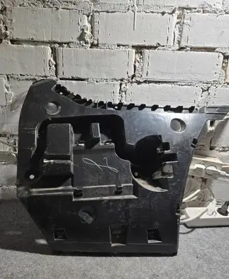 BMW 5 F10 F11 Bumper support mounting bracket corner 7331608 11460915