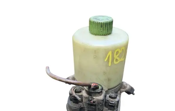 Skoda Fabia Mk2 (5J) Power steering pump 6R0423156C 6Q2423051BB 6Q1423051CM