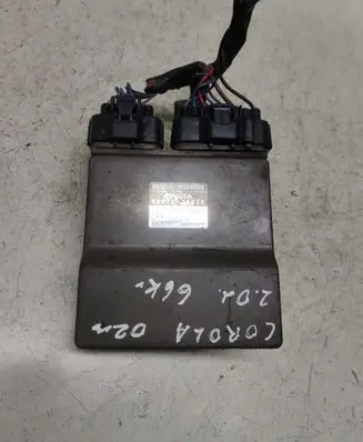 Toyota Corolla E120 E130 Fuel injection control unit/module 8987120030