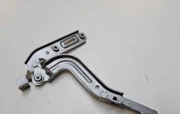 Chrysler Pacifica Engine bonnet/hood hinges VR022 68224680AC