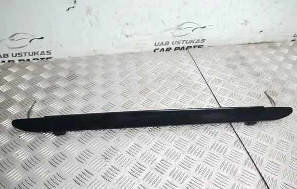 Volkswagen Golf III Air flow deflector 